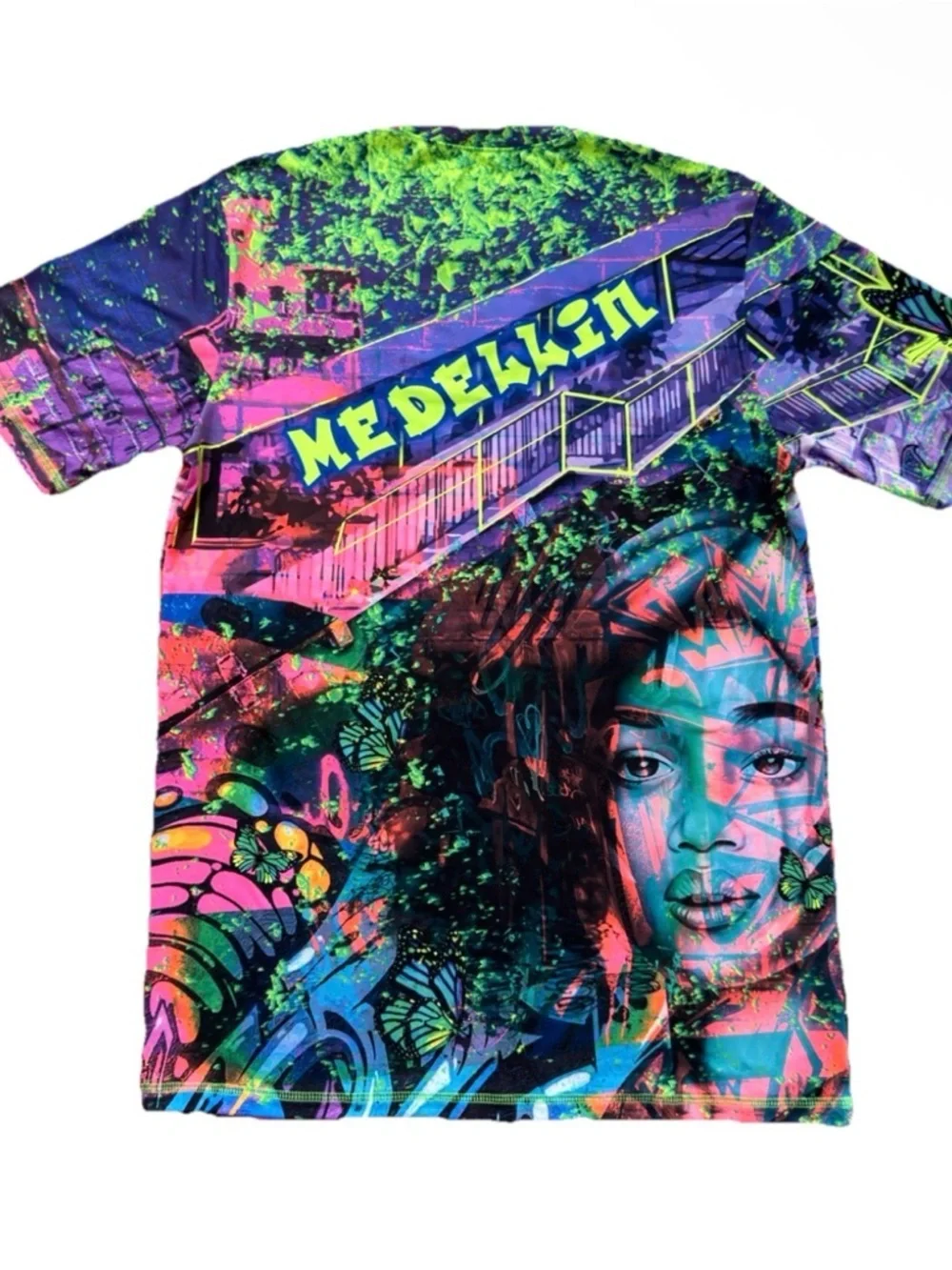 Medellín Comuna 13 T-Shirt Mens M All Over Print Neon Graffiti Colombia AOP